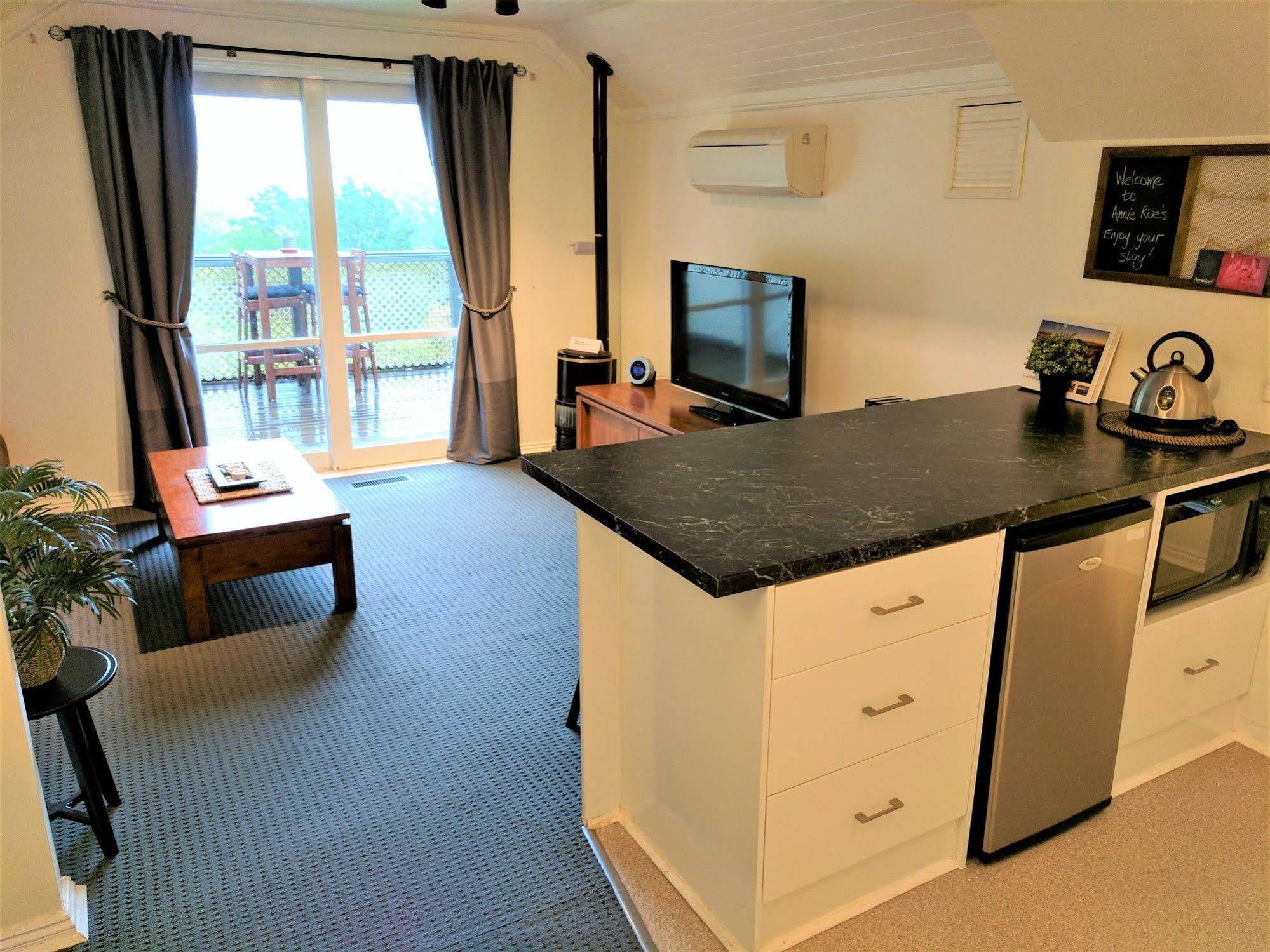 Annie Roes Luxury B&B Bend of Islands Buitenkant foto